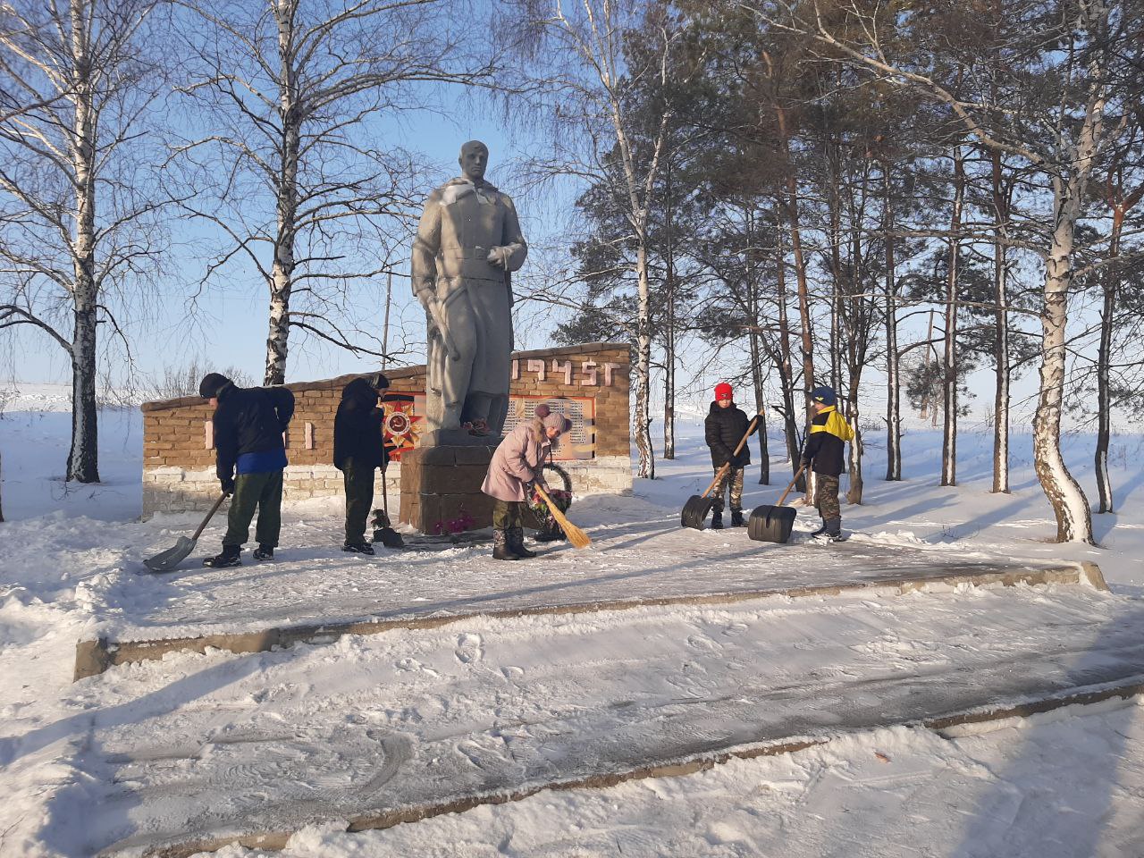 Поможем памятникам и обелискам.